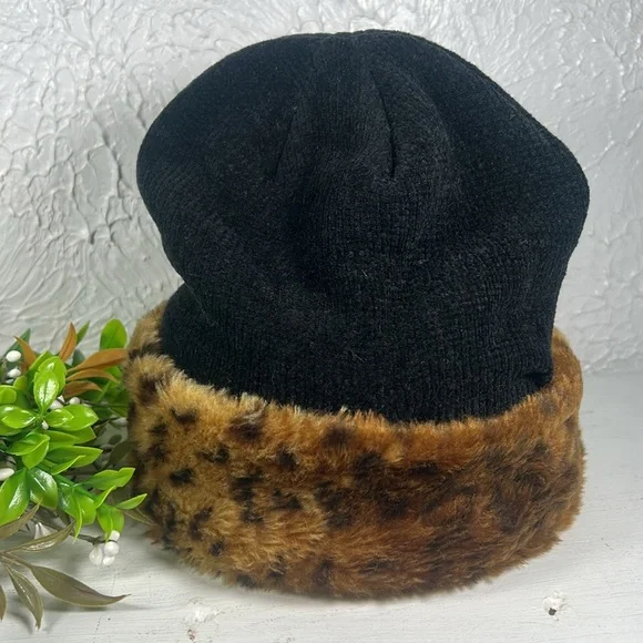 NWOT Black Beanie Leopard Print Faux Fur Trim Stretch Hat Animal Print Faux Fur - Picture 3 of 9